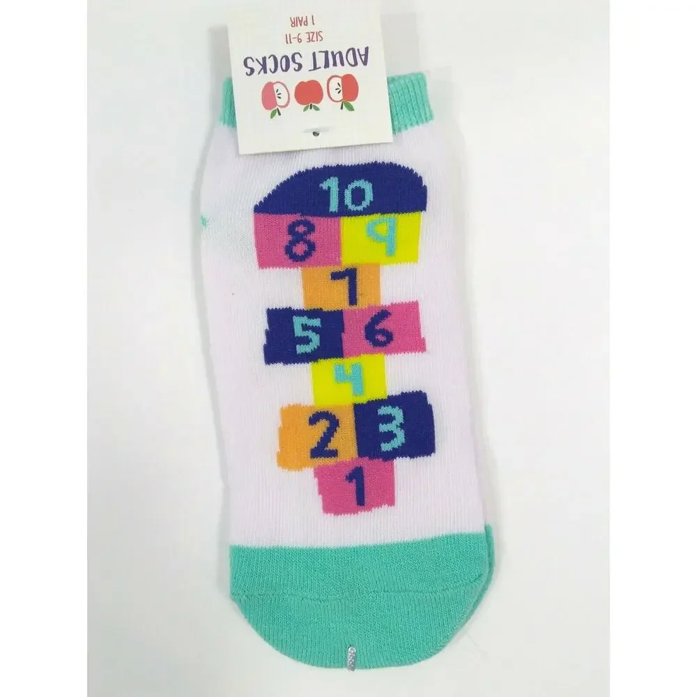 Target Womens Teen 2 Pair Size 9-11 Ankle Socks Hopscotch Graphic, Pink Blue New